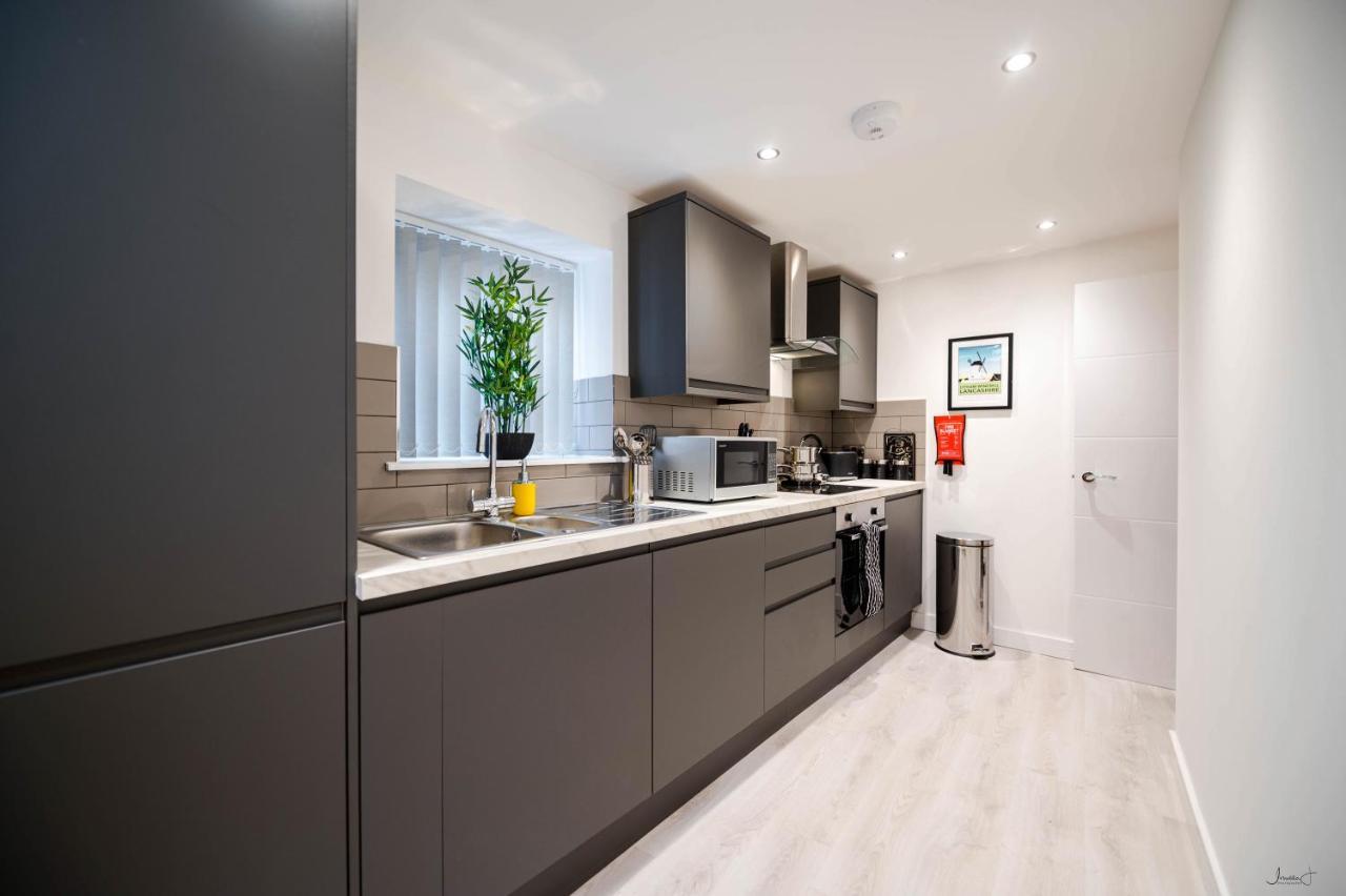 Charles Alexander Short Stay - Windmill House Apartments Lytham St Annes Εξωτερικό φωτογραφία